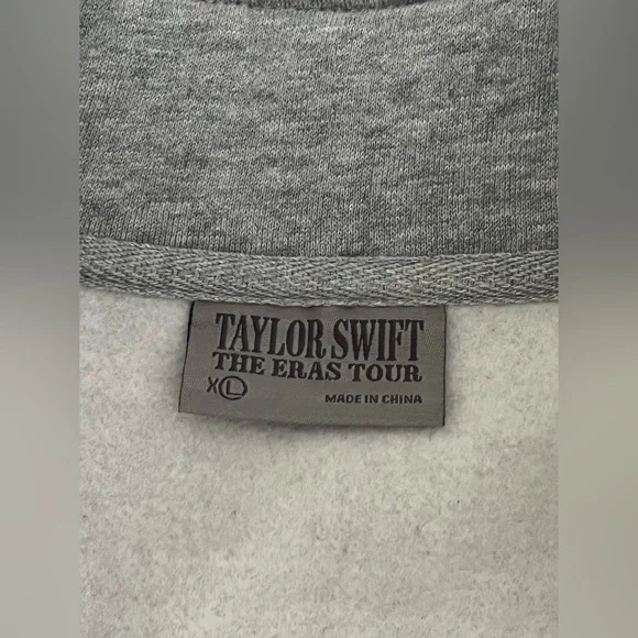 Taylor Swift ERAS Tour Official Merch Quarter Zip Sweatshirt Size X-Lrg NWOT - Picture 6 of 12